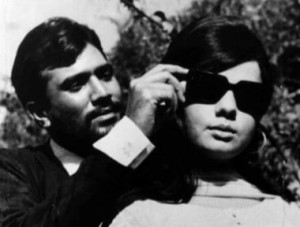 Rajesh Khanna & Mumtaz in 'Do Raaste' 