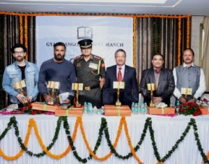 Suniel Shetty, Neil Nitin Mukesh and Lodha Family felicitated families of Martyred soldiers