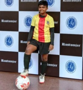 Bhumika posing with Companeroes SC jersey